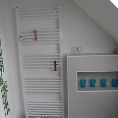Moeblierte Dachgeschosswohnung In Ruhiger Lage Zu Vermieten فيتسلار المظهر الخارجي الصورة